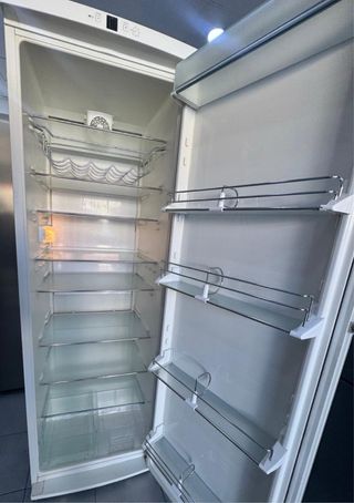 NEVERA SOLO NEVERA LIEBHERR NO FROST BLANCA 