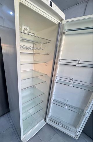 NEVERA SOLO NEVERA LIEBHERR NO FROST BLANCA 