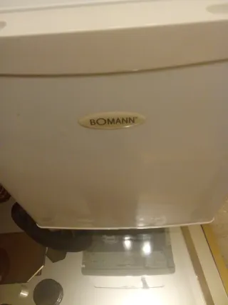 Mini nevera Bomann como nueva