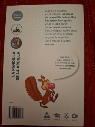 La pandilla de la ardilla 17. Una noche en el c...