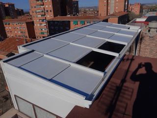 Techo móvil panel sándwich