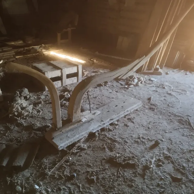 Arado antiguo de madera