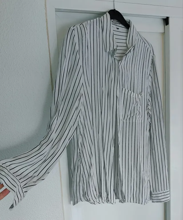 Camisa Rayas Blanco y Negro