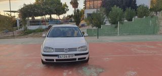Volkswagen Golf 2002