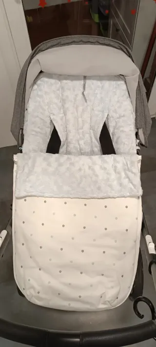 Saco silla bebé polipiel Rosy Fuentes