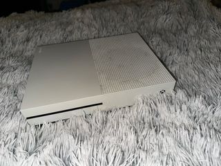 Xbox One S Blanca sin mando 