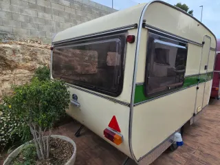 Caravana catusa