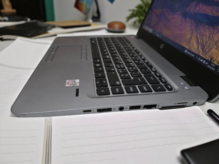   HP Portatile 14 " i7 32 GB RAM - SSD 256GB Win11