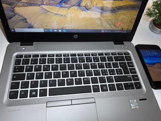   HP Portatile 14 " i7 32 GB RAM - SSD 256GB Win11