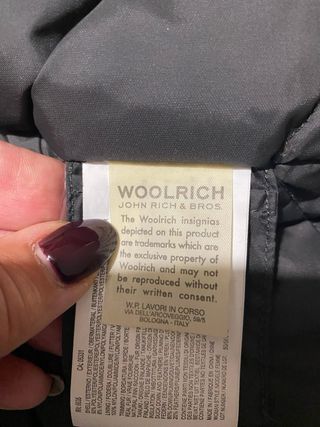 Plumífero Woolrich Negro con Capucha