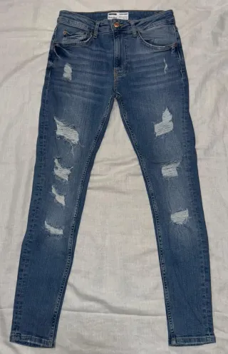 Vaqueros Bershka Super Skinny Rotos Talla S