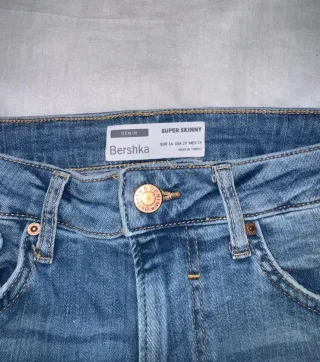 Vaqueros Bershka Super Skinny Rotos Talla S