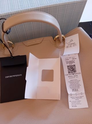 Bolso Emporio Armani Beige Modelo Y3D021