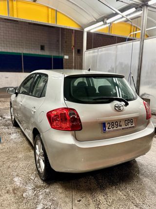 Toyota Auris 2010