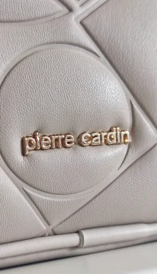 Bolso Pierre Cardin Beige con Cadena Dorada