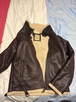 Chaqueta de hombre marrón y beige