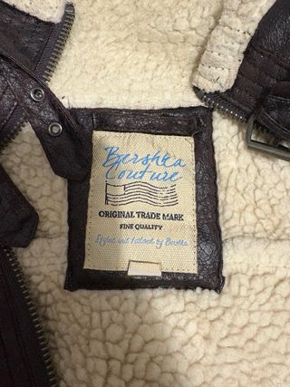 Chaqueta de hombre marrón y beige