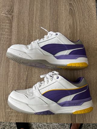 Zapatillas Puma Blancas y Moradas