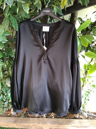 Blusa Negra Glamour