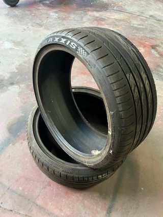 Ruedas Maxxis 225/35/19 al 75%