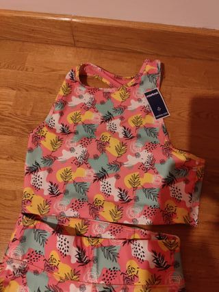 Conjunto deportivo mallas y top estampado