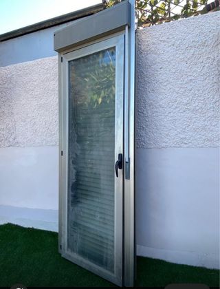 Ventana Aluminio con Persiana
