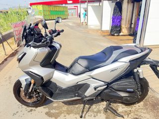 Moto Scooter Plata Honda ADV 350