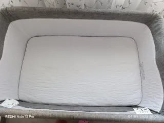 Minicuna gris con colchón