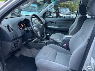 TOYOTA Hilux 3.0 D4D Doble Cabina VX 4x4   
