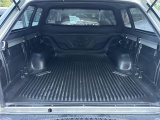 TOYOTA Hilux 3.0 D4D Doble Cabina VX 4x4   