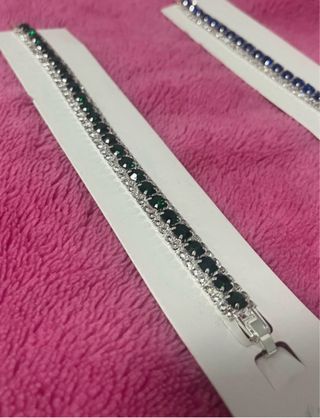 Pulsera Shein verde con brillantes
