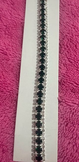 Pulsera Shein verde con brillantes