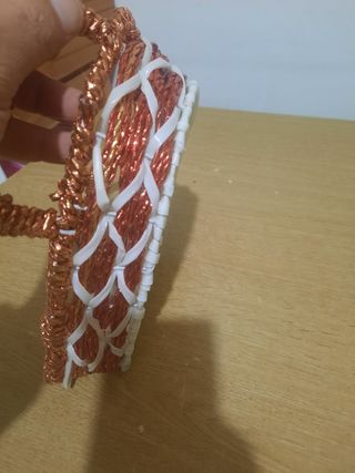 Cestino vimini decorativo oro e bianco