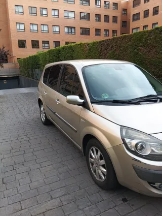 Renault Grand Scenic 2009