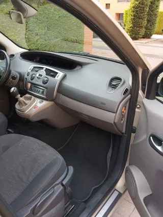 Renault Grand Scenic 2009
