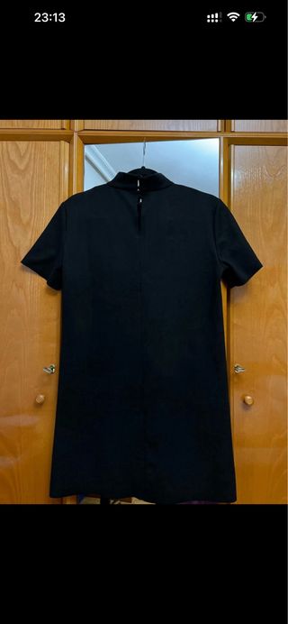 Vestido negro corto