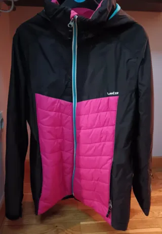 Cazadora de invierno Wedze Negra y Rosa de mujer
