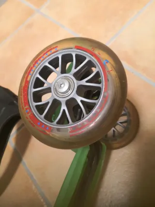 Patinete Micro Deluxe 3 Ruedas Verde