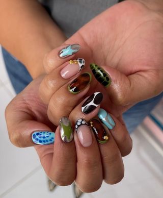  UÑAS A DOMICILIO
