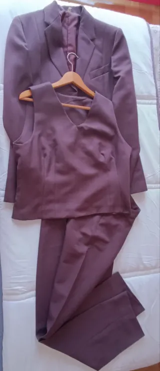 Traje de 3 piezas mujer Color Vino Burdeos