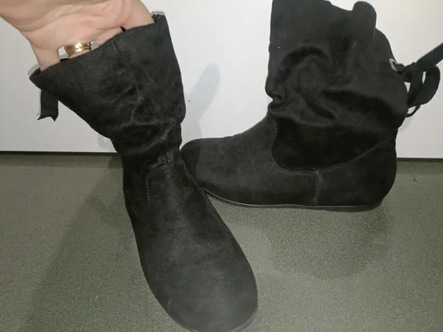 Botas negras talla 37