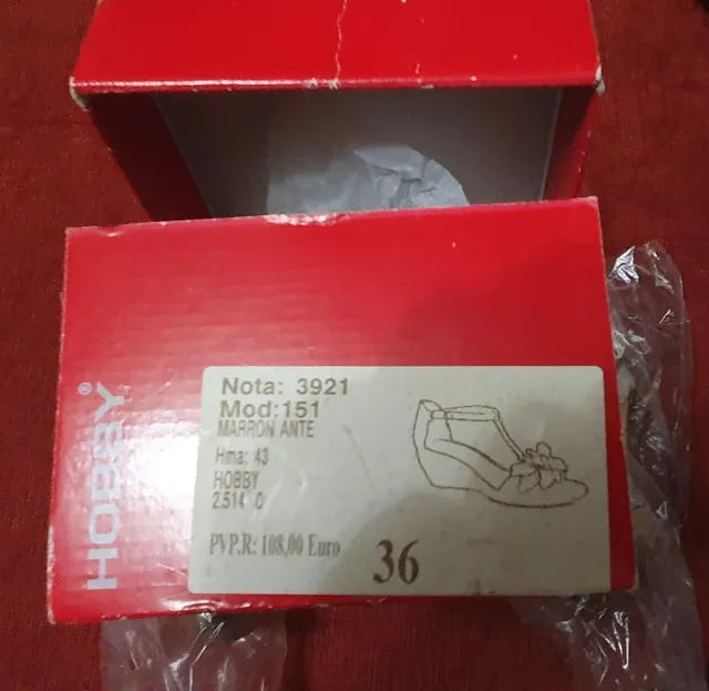 Sandalias Hobby de ante Marrones