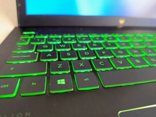 Portátil HP i7-7700HQ 24GB RAM 1.5TB