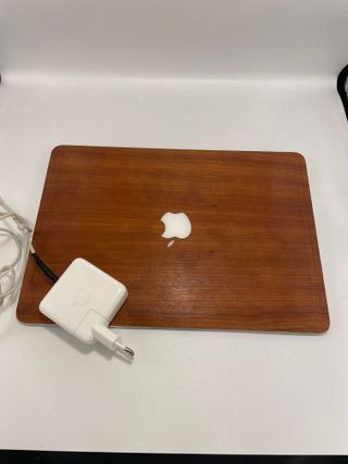 MacBook Air 13” 2015 Intel i5 4GB RAM 128GB SSD