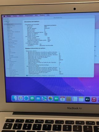 MacBook Air 13” 2015 Intel i5 4GB RAM 128GB SSD