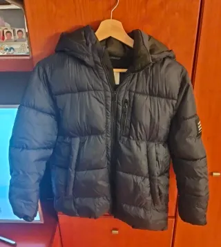 Abrigo acolchado niño negro talla 10