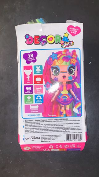 Boneca Decora Girlz Sticker 'n Style
