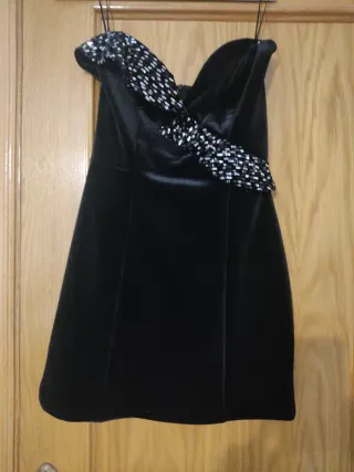 Vestido Terciopelo Negro Adornado