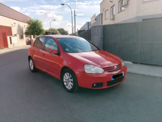 Volkswagen Golf 2007 1.9 TDI 105cv PEGATINA 79€/M