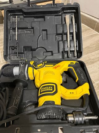 Taladro Stanley FatMax Percutor Casi Nuevo